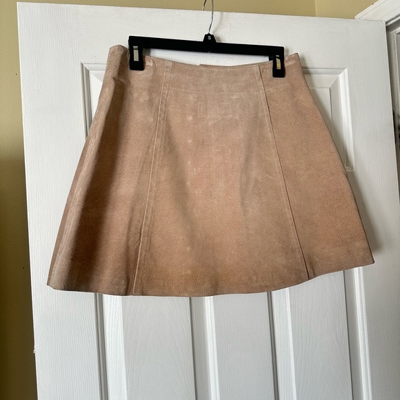 1990s vintage real suede tan mini skirt, size 13/14 - Picture 5 of 6